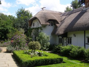 "OldThatch", Buckinghamshire, England, en gång i Blytons ägo. Bild: MilborneOne (WikiMedia Commons)